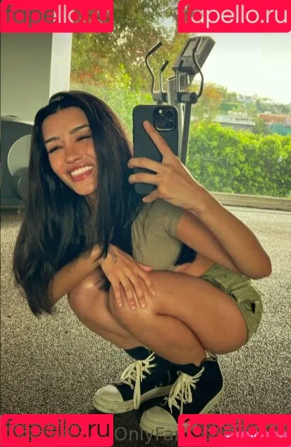 bootsthefeline Onlyfans Photo Gallery 