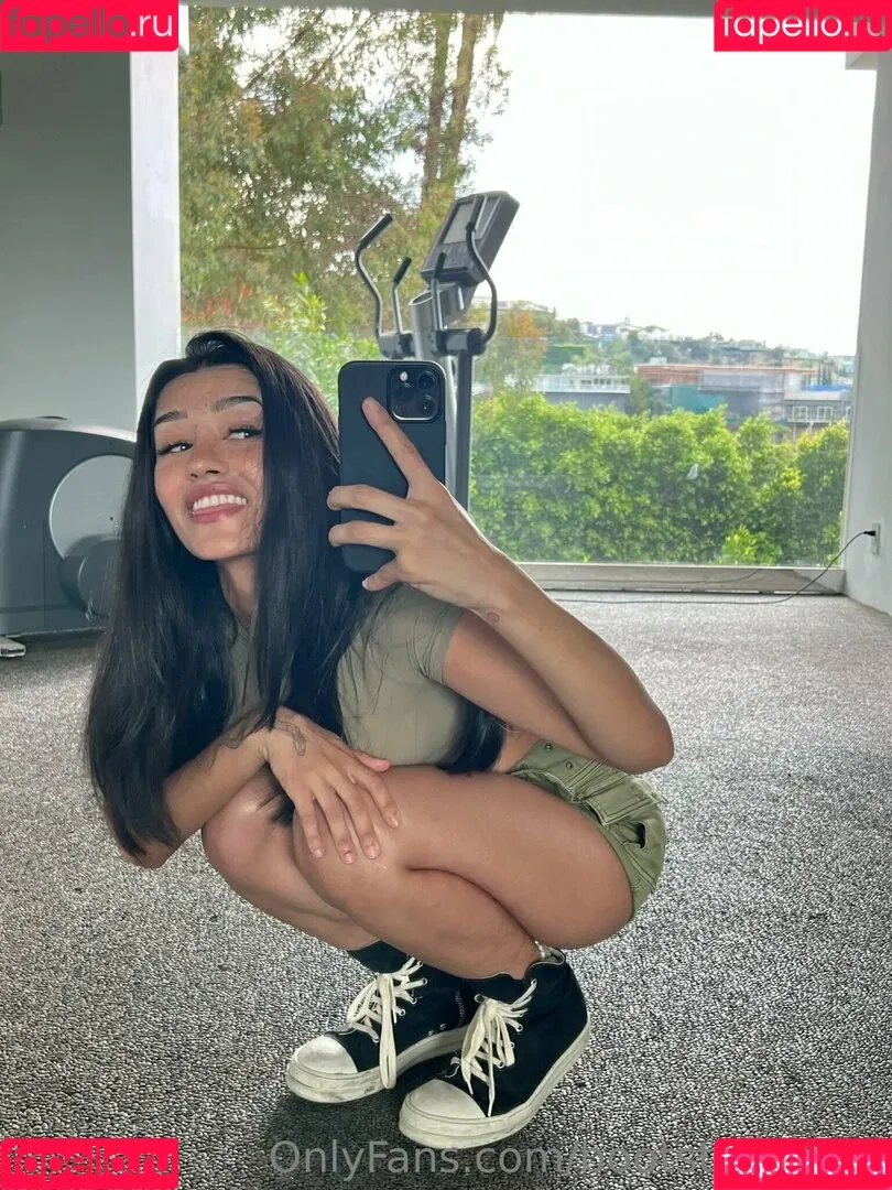 bootsthefeline Onlyfans Photo Gallery 