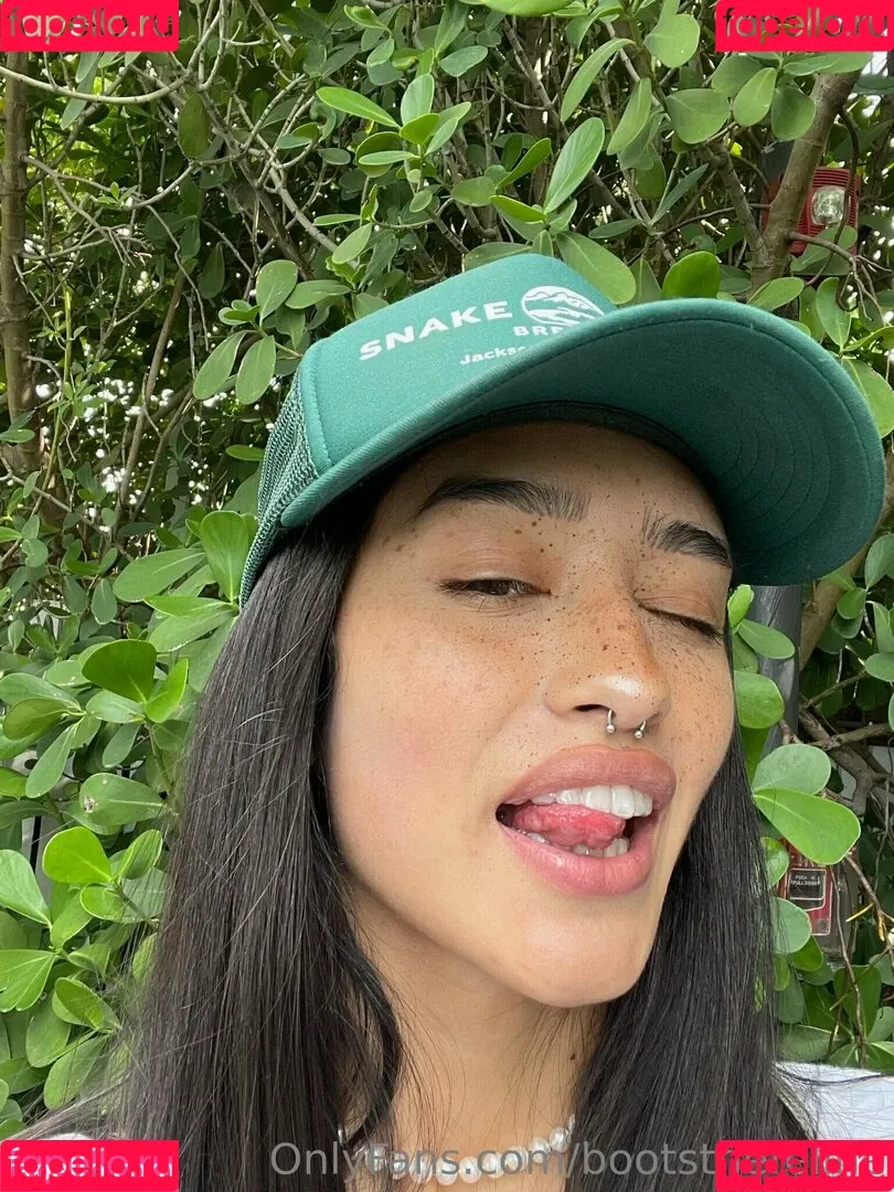 bootsthefeline Onlyfans Photo Gallery 