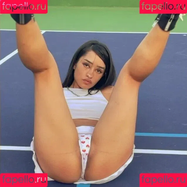 bootsthefeline Onlyfans Photo Gallery 