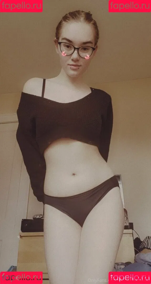 izzy_hellbourne Onlyfans Photo Gallery 