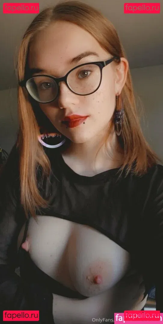 izzy_hellbourne Onlyfans Photo Gallery 