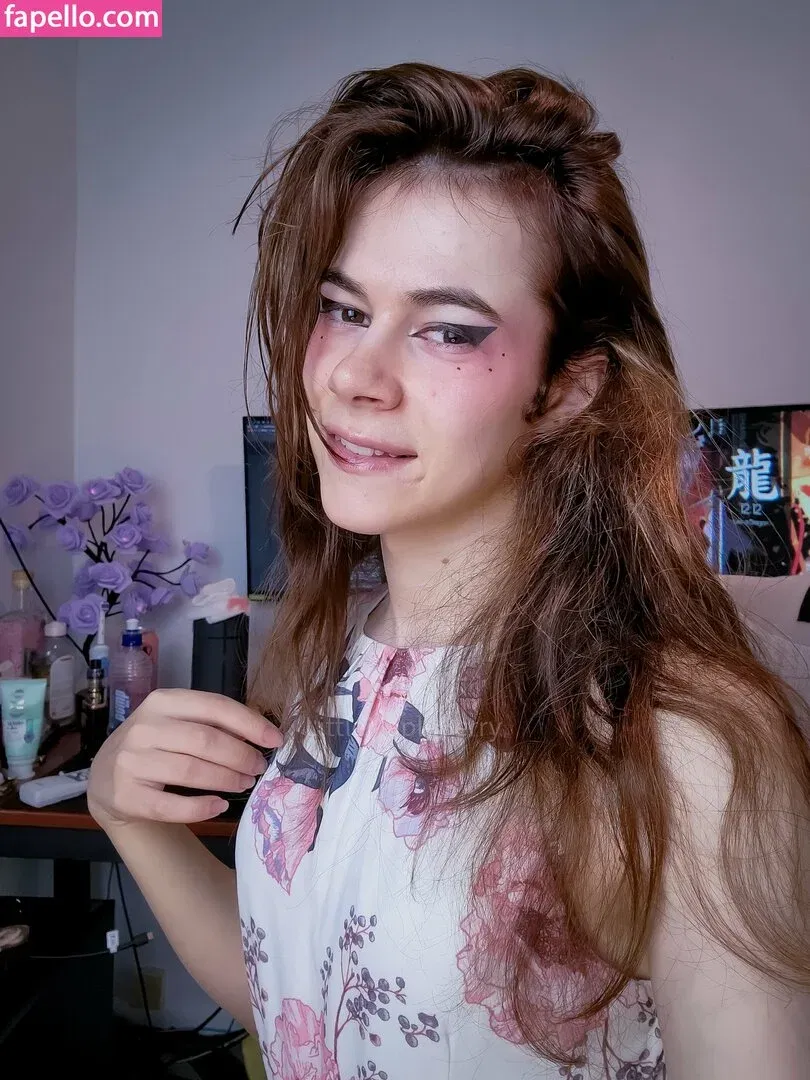 LittleMapleBerry Onlyfans Photo Gallery 