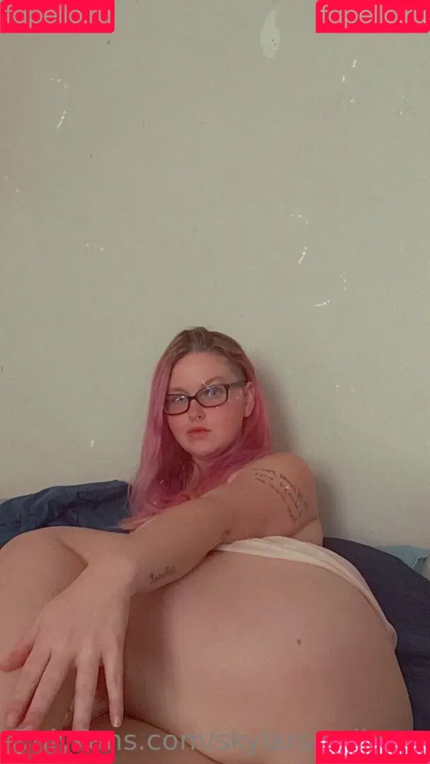 skylarswallows Onlyfans Photo Gallery 