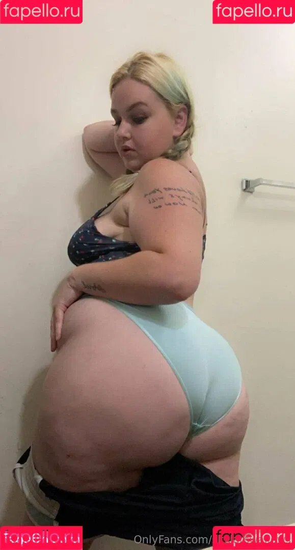 skylarswallows Onlyfans Photo Gallery 