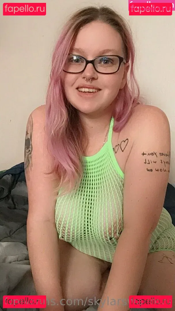 skylarswallows Onlyfans Photo Gallery 