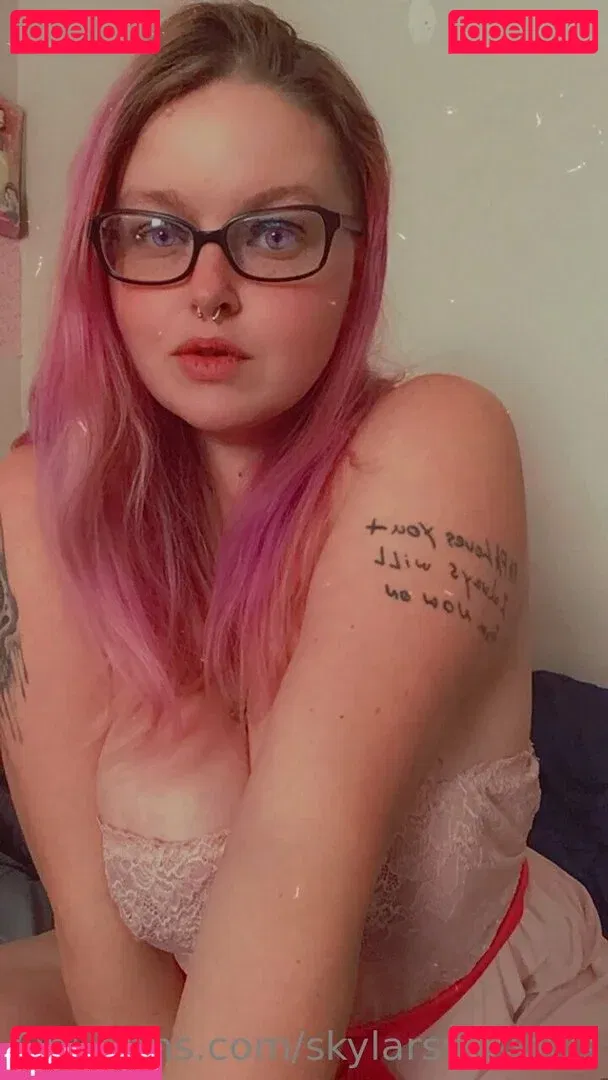 skylarswallows Onlyfans Photo Gallery 