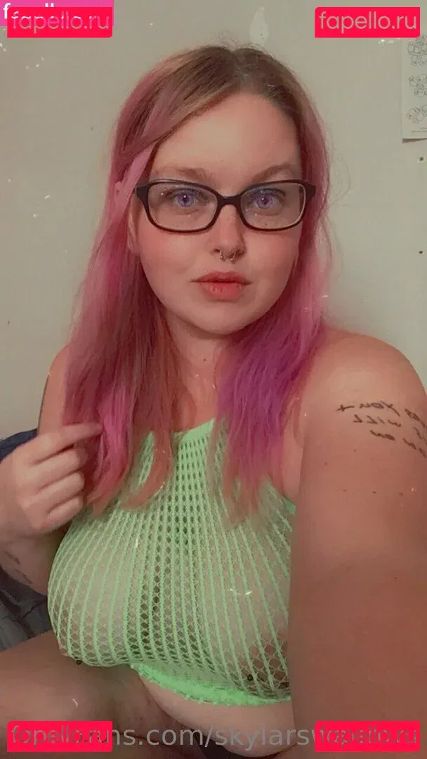 skylarswallows Onlyfans Photo Gallery 