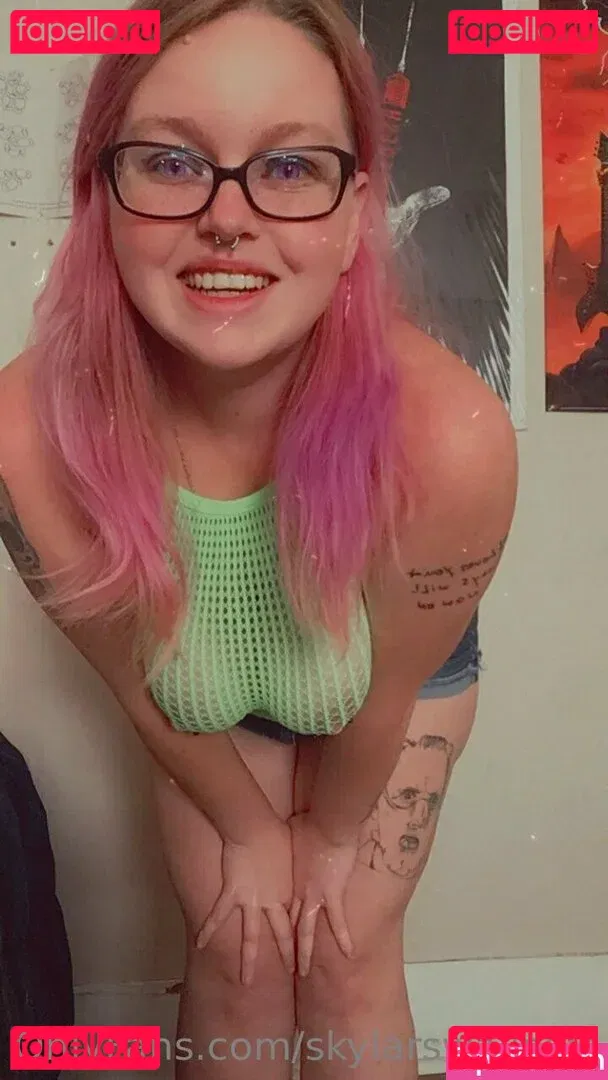 skylarswallows Onlyfans Photo Gallery 