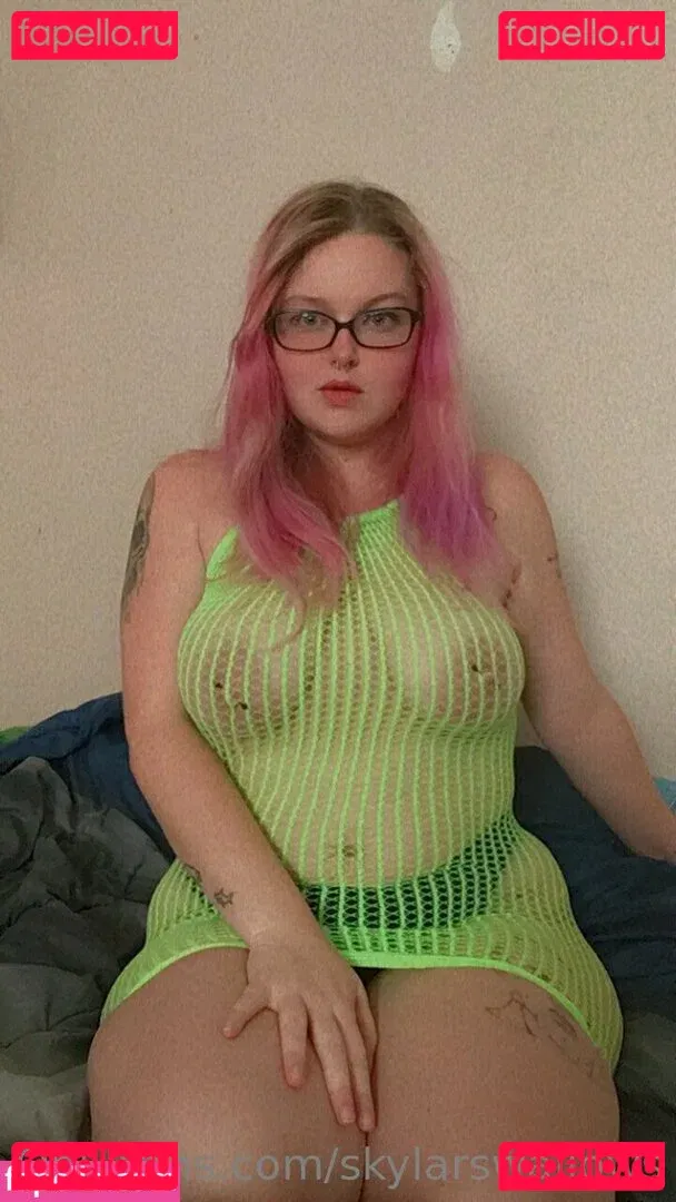 skylarswallows Onlyfans Photo Gallery 