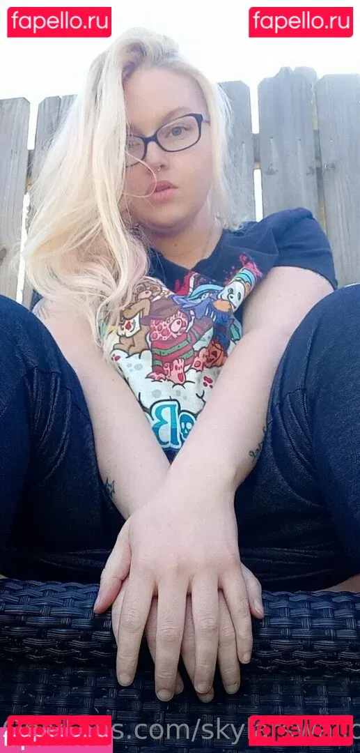 skylarswallows Onlyfans Photo Gallery 