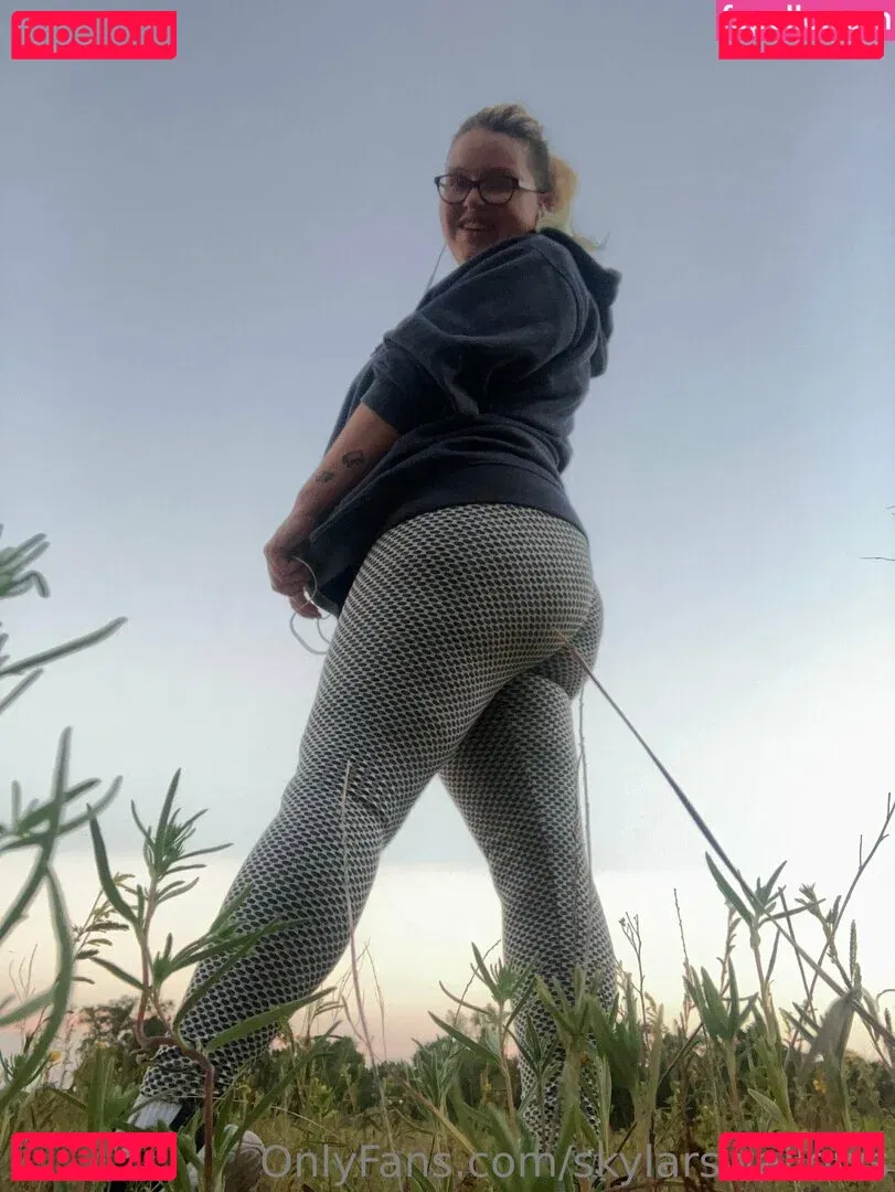 skylarswallows Onlyfans Photo Gallery 