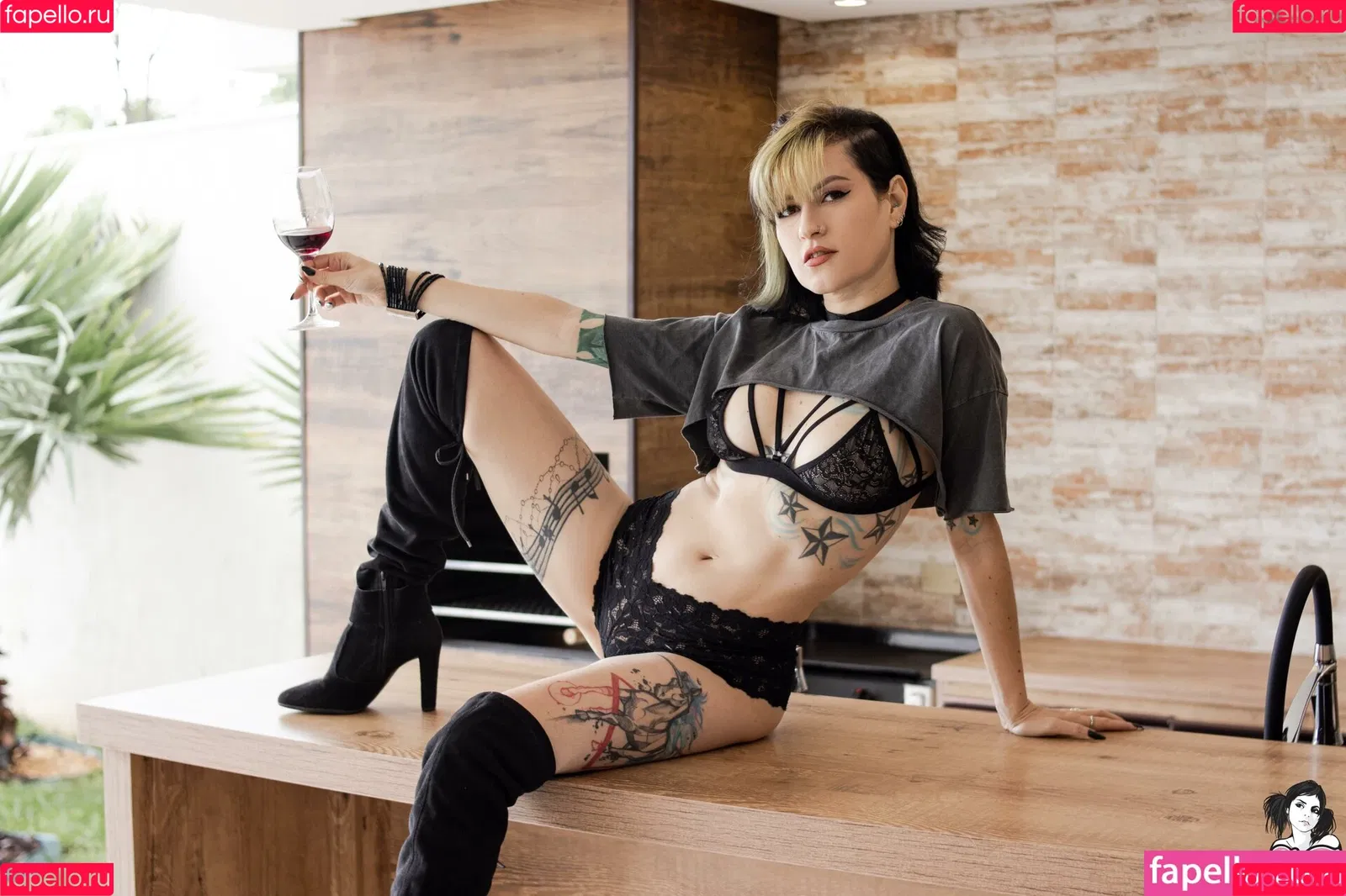 Ninha Suicide Onlyfans Photo Gallery 
