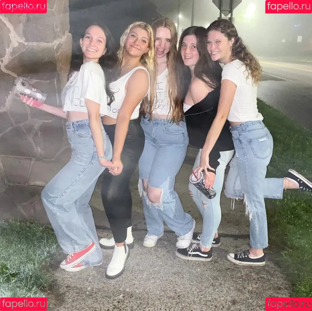 Nicolette Onlyfans Photo Gallery 