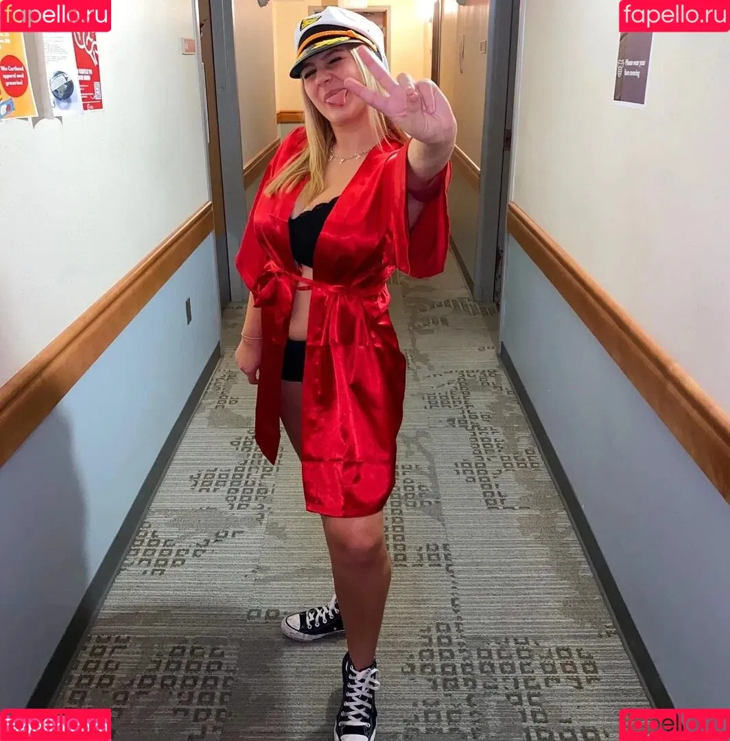 Nicolette Onlyfans Photo Gallery 