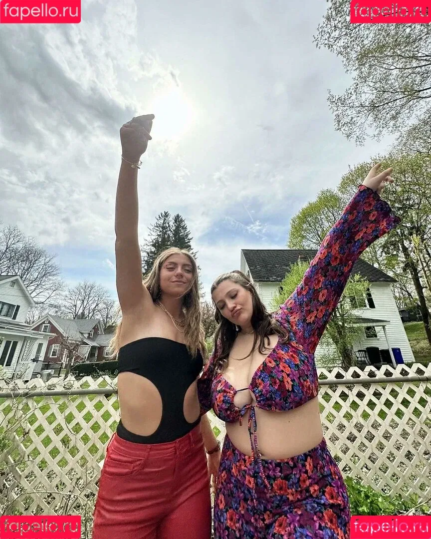 Nicolette Onlyfans Photo Gallery 