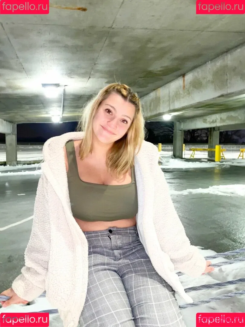 Nicolette Onlyfans Photo Gallery 