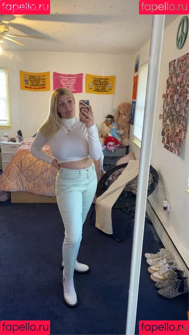 Nicolette Onlyfans Photo Gallery 