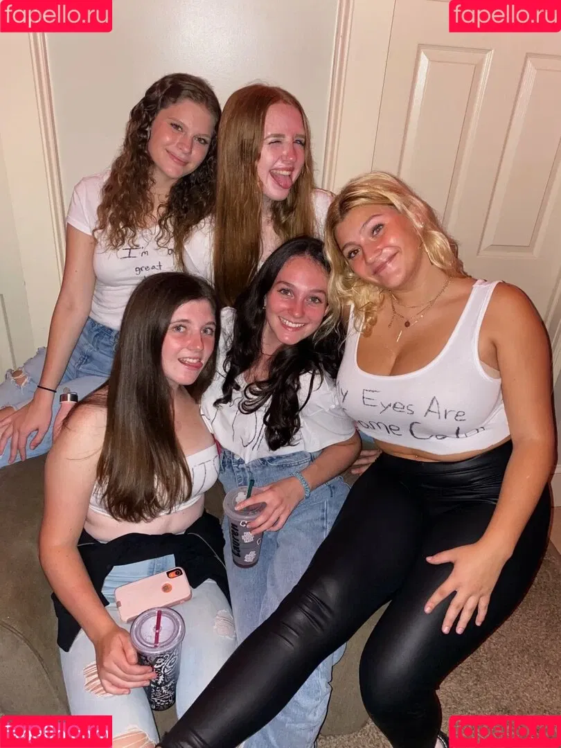 Nicolette Onlyfans Photo Gallery 