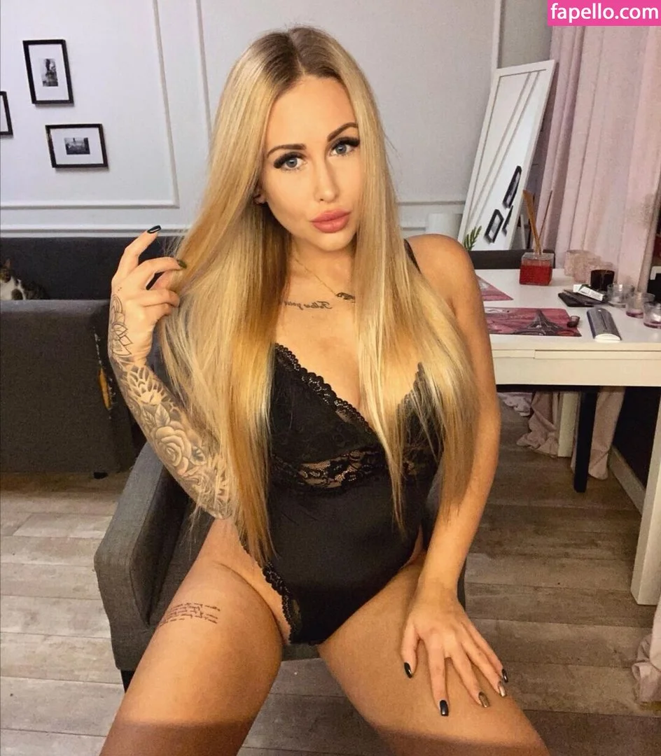 maddech Onlyfans Photo Gallery 