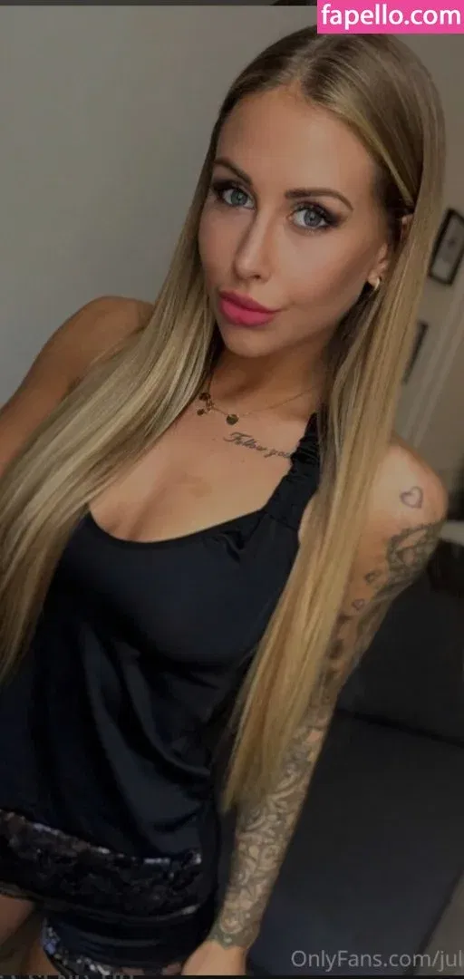 maddech Onlyfans Photo Gallery 