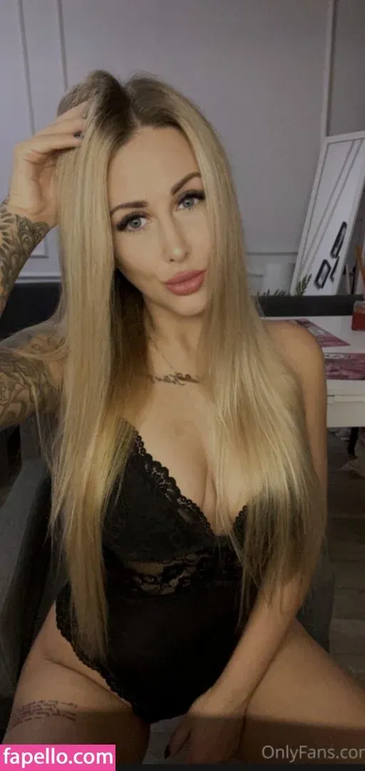 maddech Onlyfans Photo Gallery 