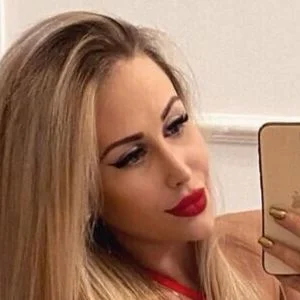 maddech Onlyfans Photo Gallery 