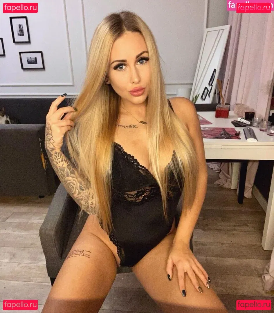 maddech Onlyfans Photo Gallery 
