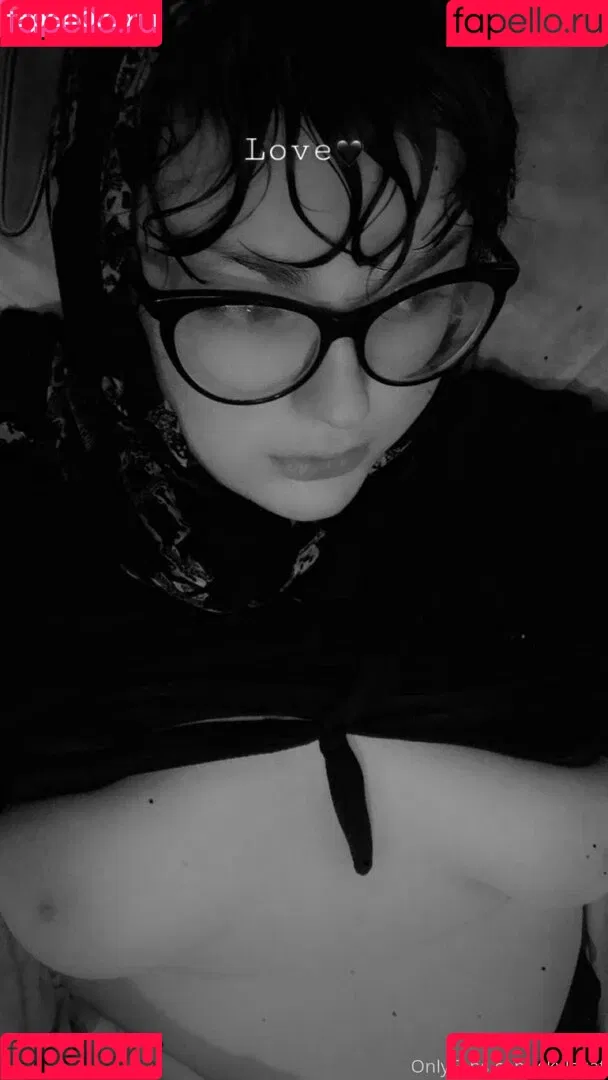 skylakat Onlyfans Photo Gallery 