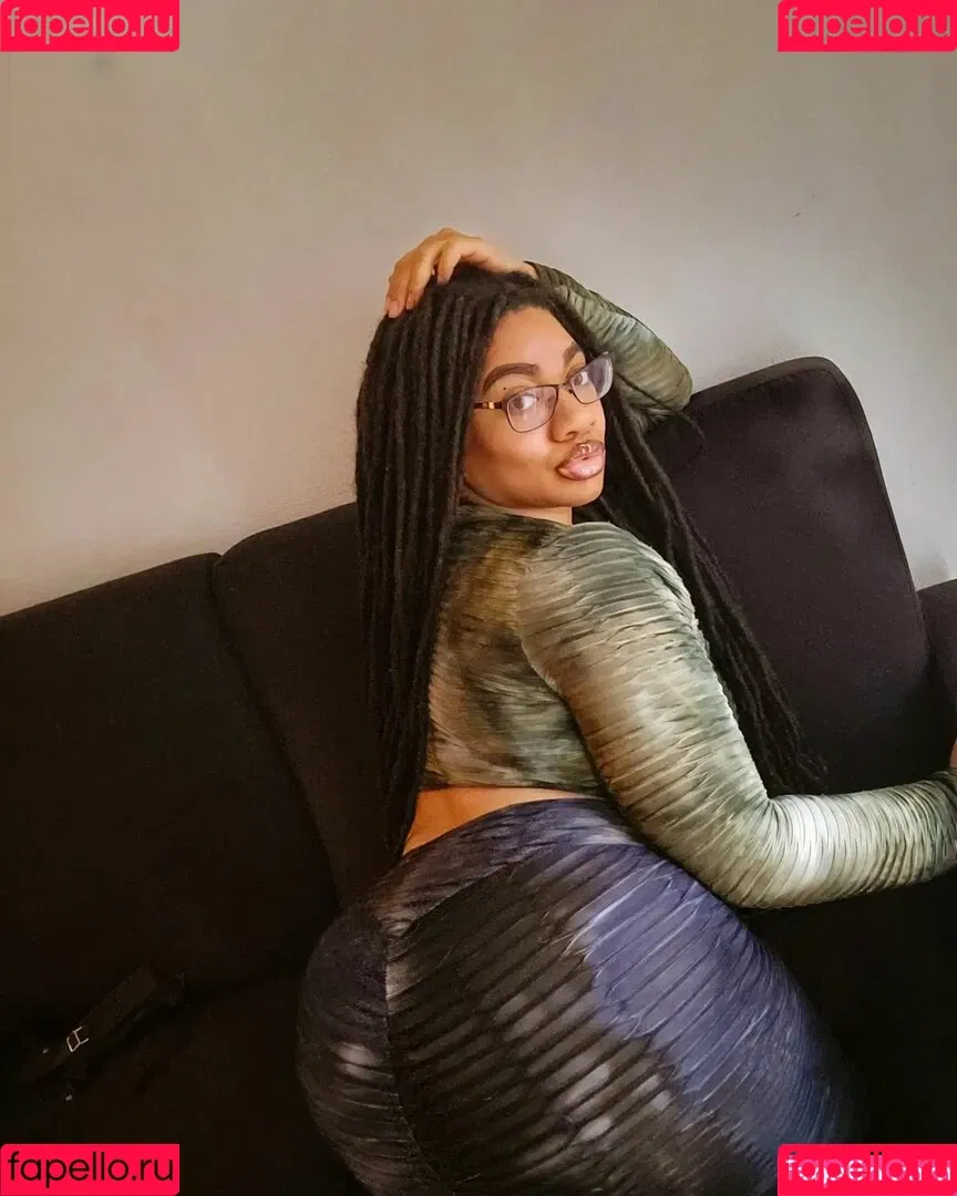 LockedHoneyPrincess Onlyfans Photo Gallery 