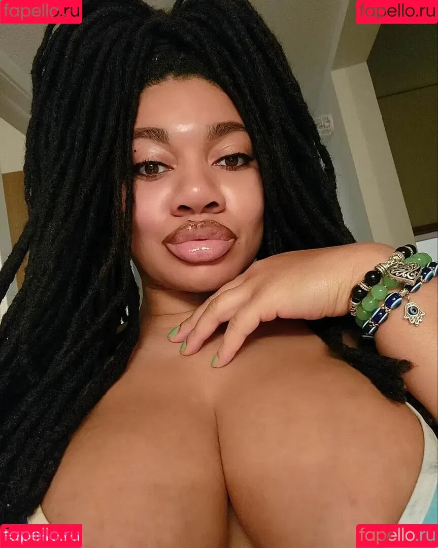 LockedHoneyPrincess Onlyfans Photo Gallery 