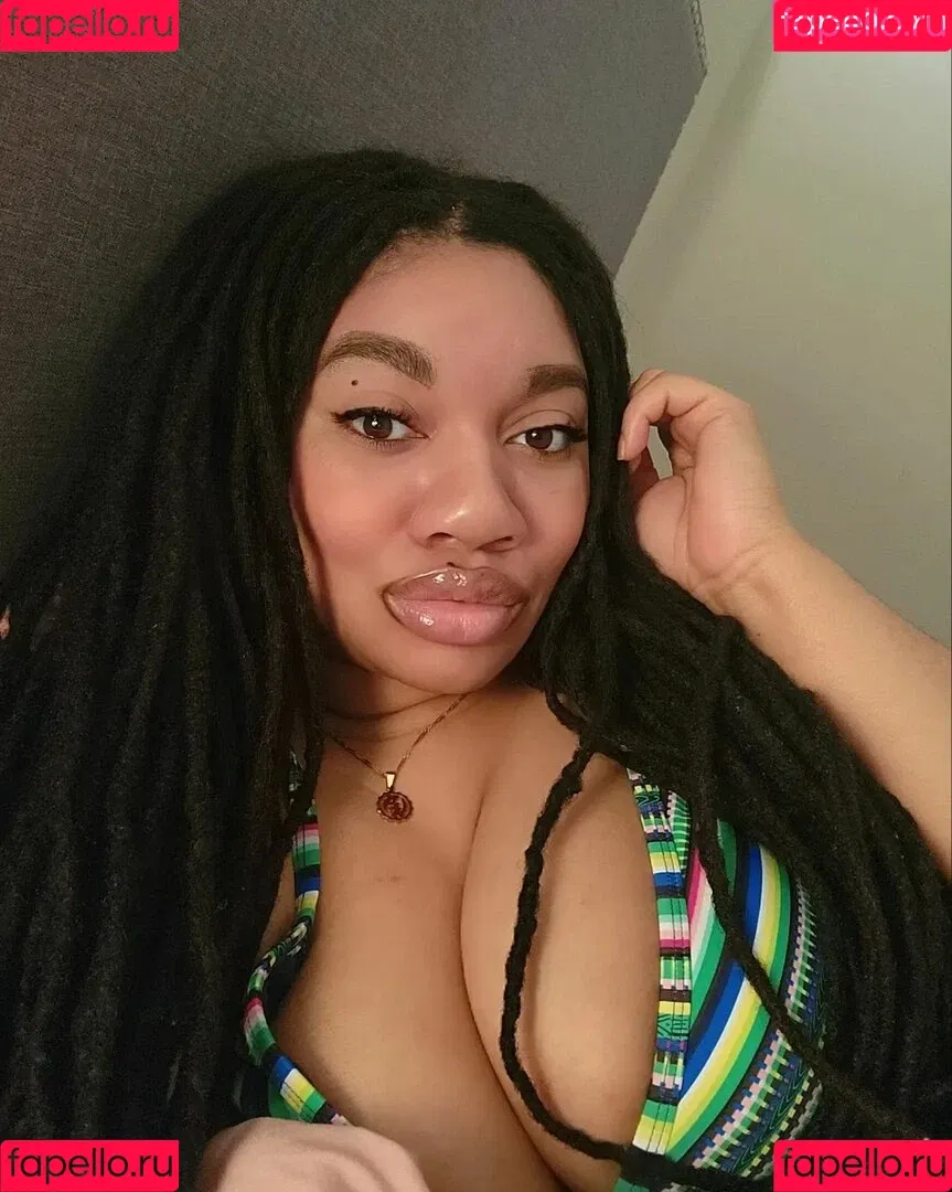LockedHoneyPrincess Onlyfans Photo Gallery 