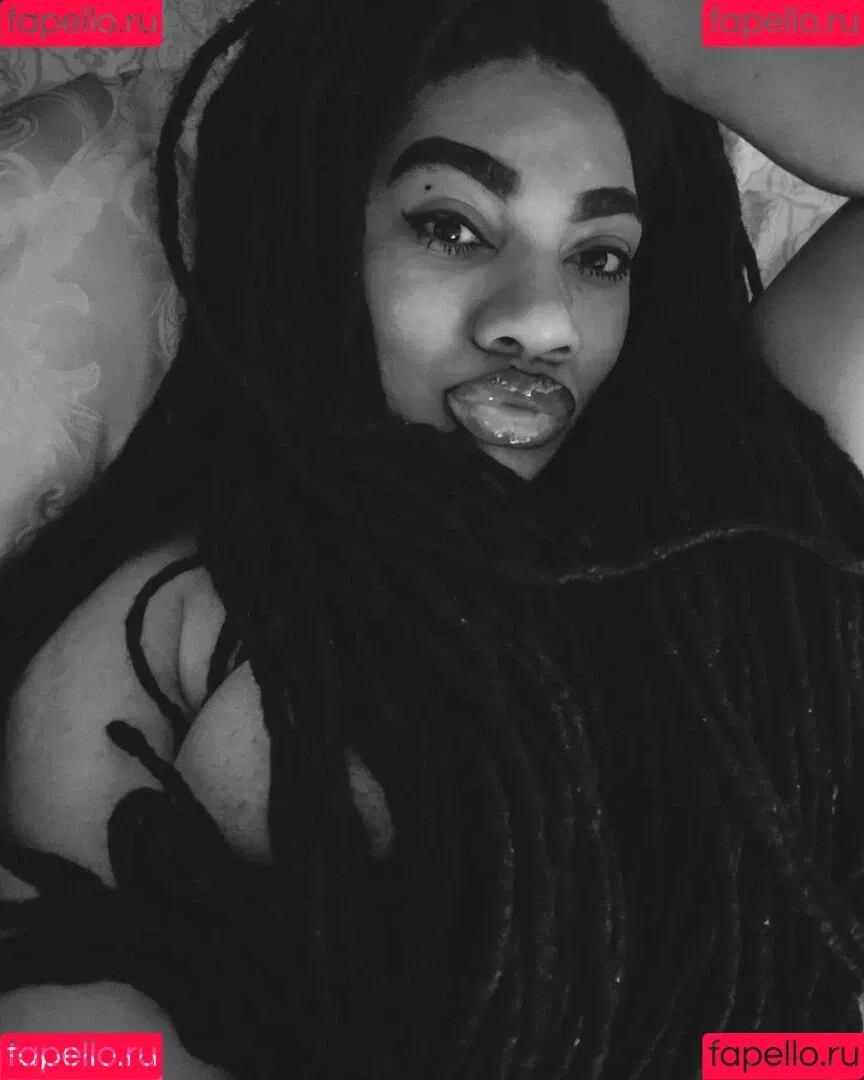 LockedHoneyPrincess Onlyfans Photo Gallery 