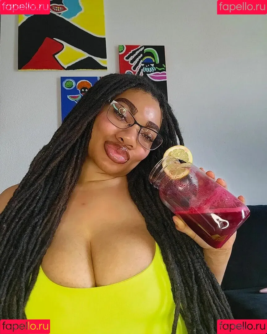LockedHoneyPrincess Onlyfans Photo Gallery 