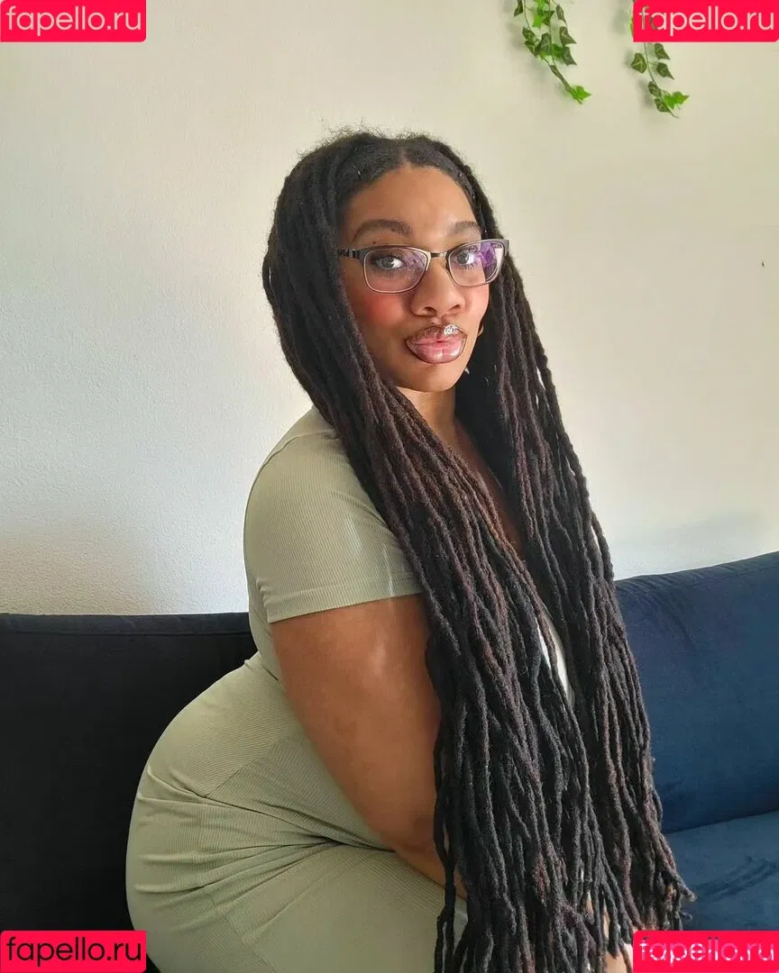 LockedHoneyPrincess Onlyfans Photo Gallery 