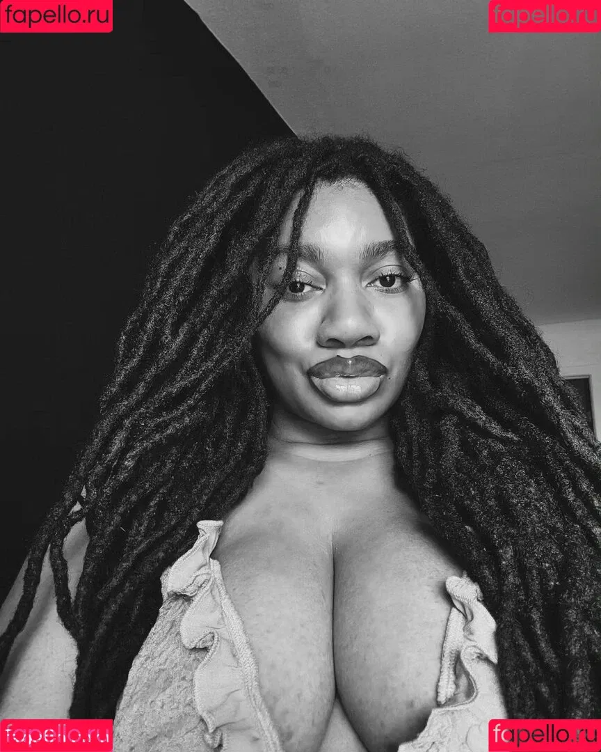 LockedHoneyPrincess Onlyfans Photo Gallery 