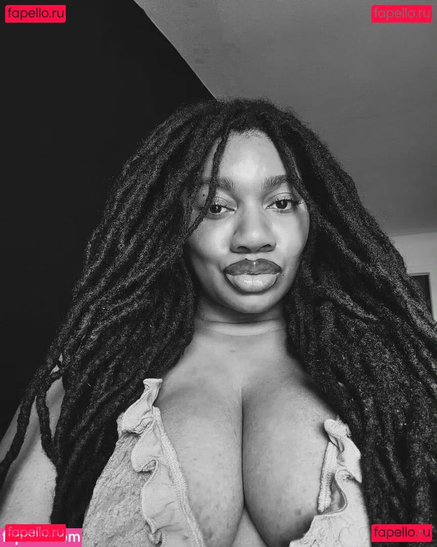 LockedHoneyPrincess Onlyfans Photo Gallery 