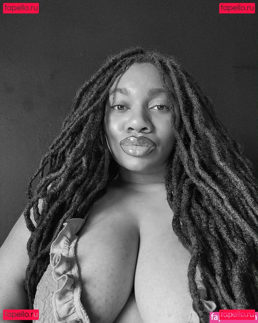 LockedHoneyPrincess Onlyfans Photo Gallery 