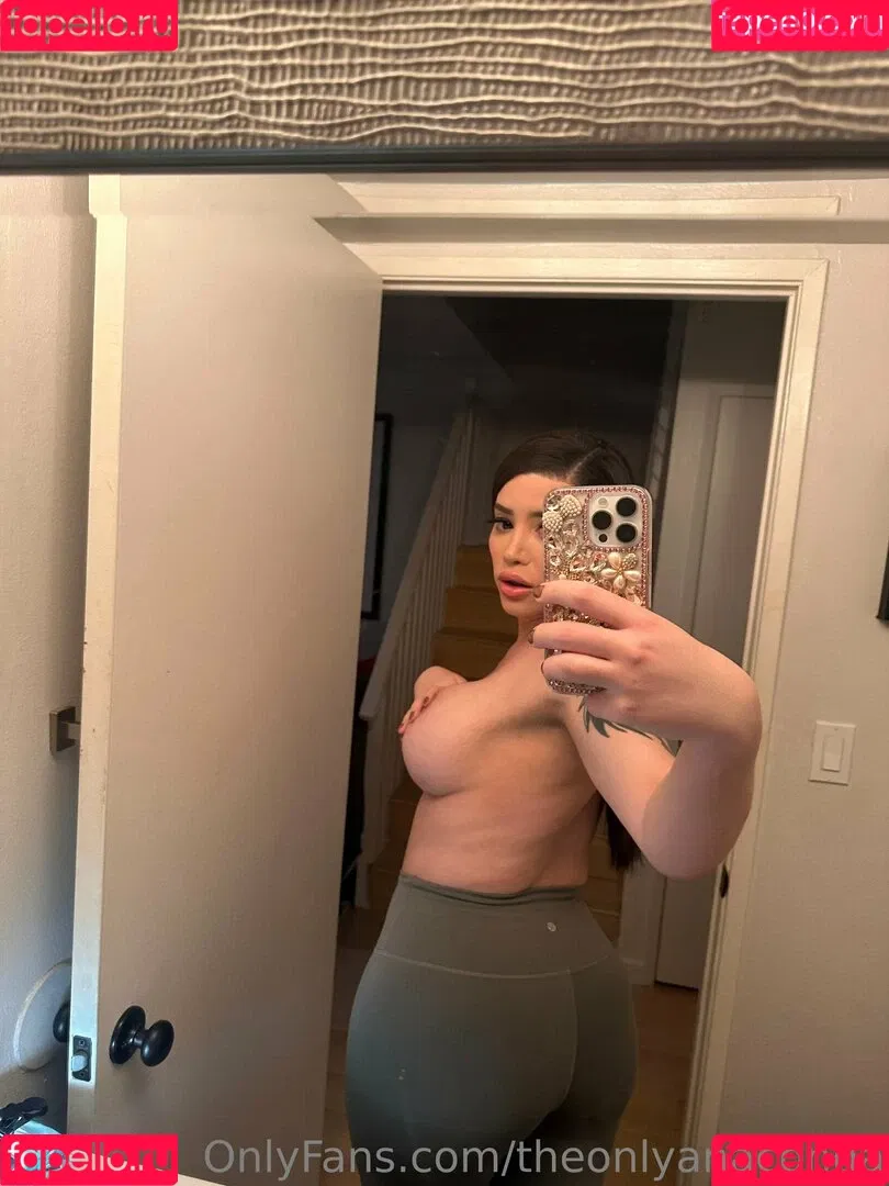 theonlyanaconda Onlyfans Photo Gallery 