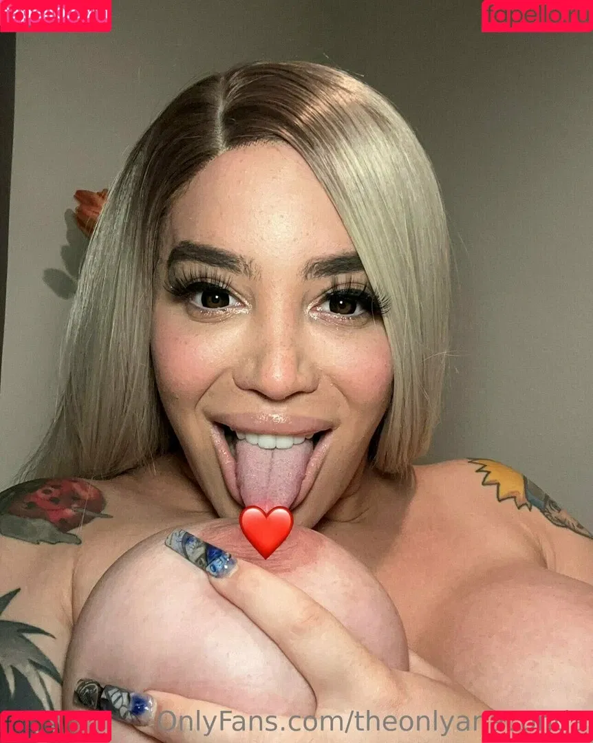 theonlyanaconda Onlyfans Photo Gallery 