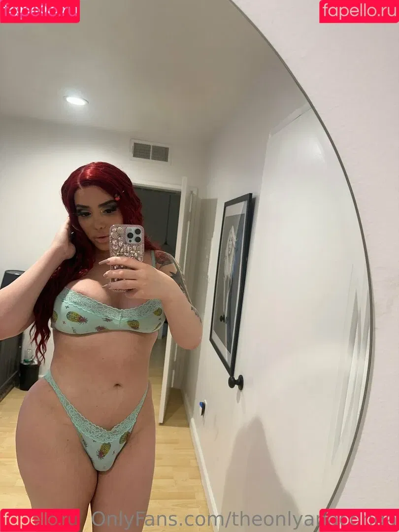 theonlyanaconda Onlyfans Photo Gallery 