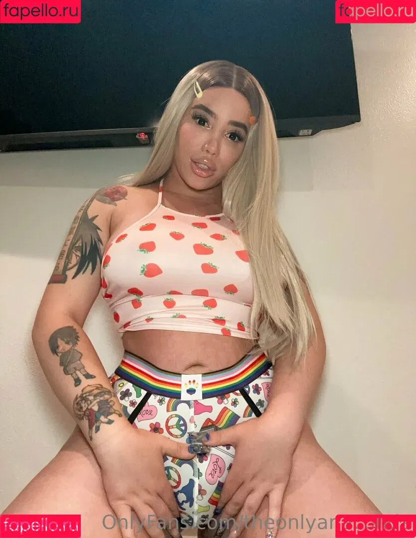 theonlyanaconda Onlyfans Photo Gallery 