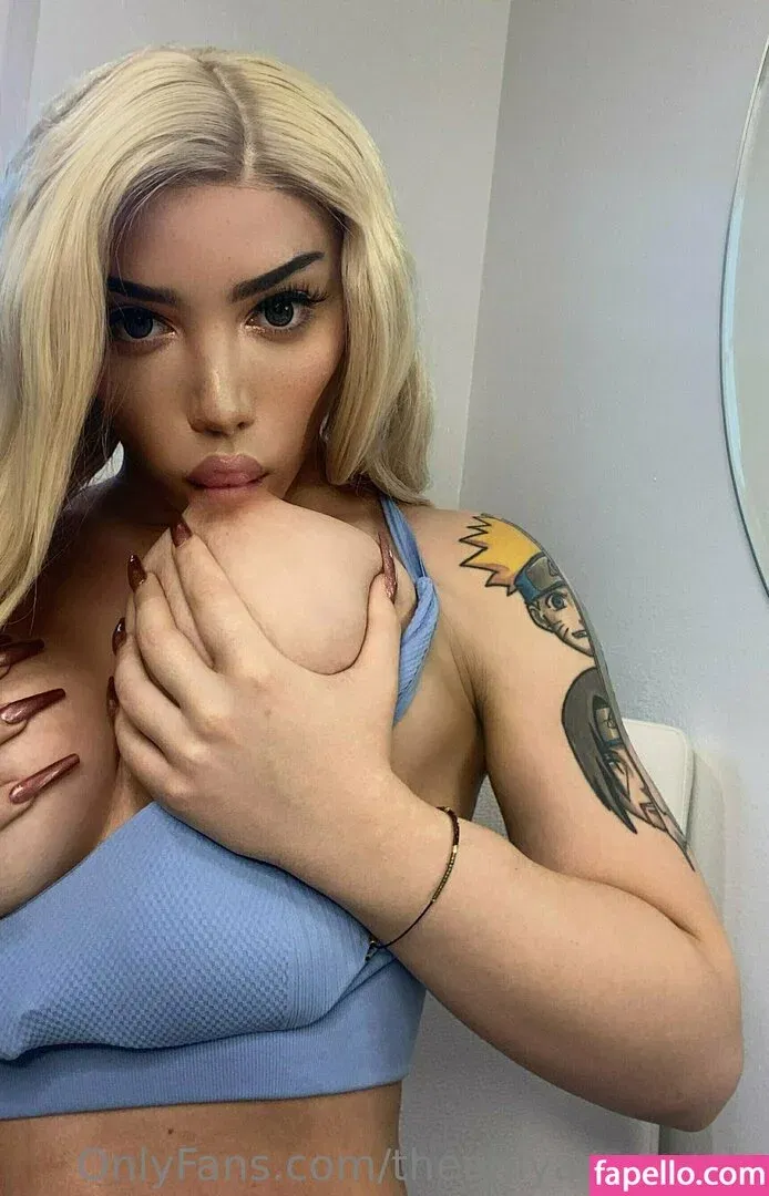 theonlyanaconda Onlyfans Photo Gallery 