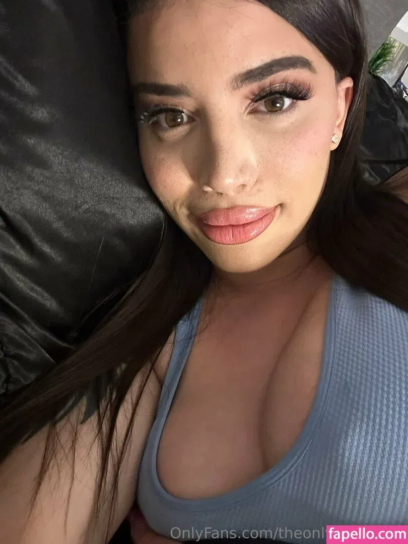 theonlyanaconda Onlyfans Photo Gallery 