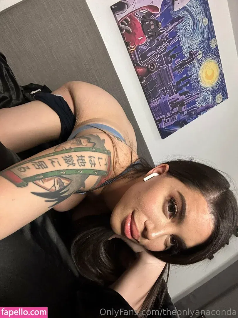 theonlyanaconda Onlyfans Photo Gallery 