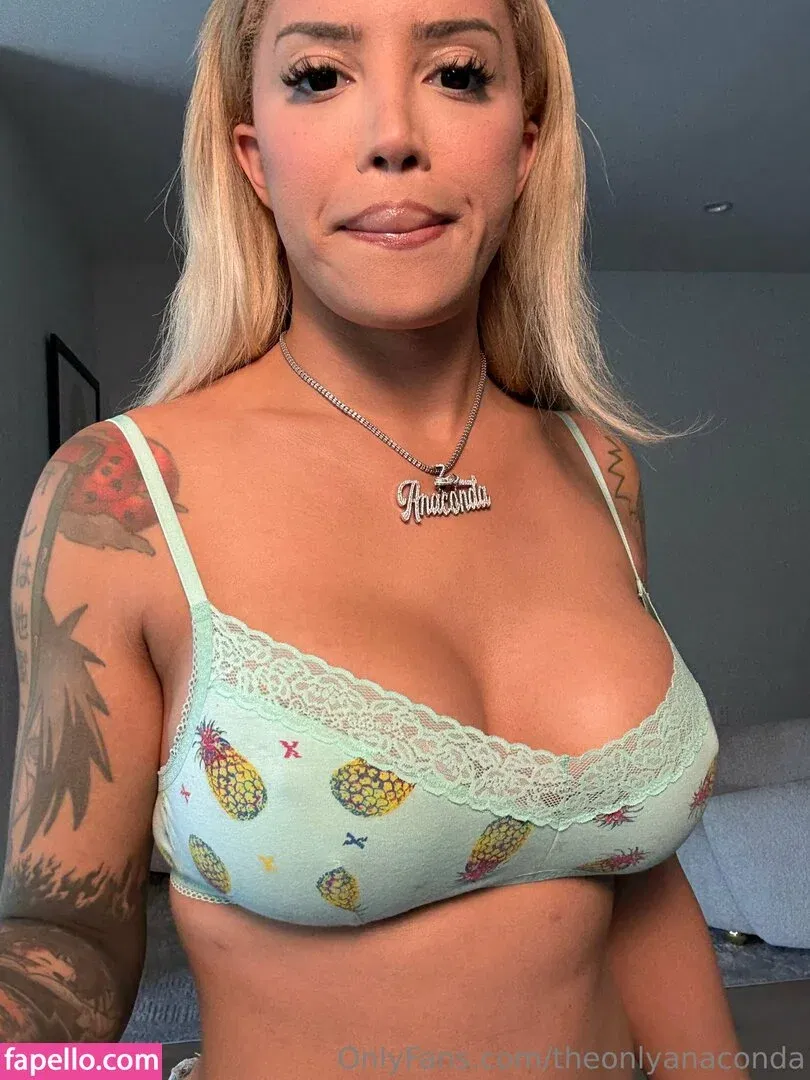 theonlyanaconda Onlyfans Photo Gallery 