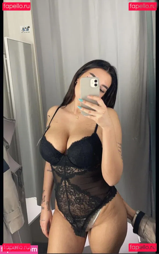 Alessia Aniki Onlyfans Photo Gallery 