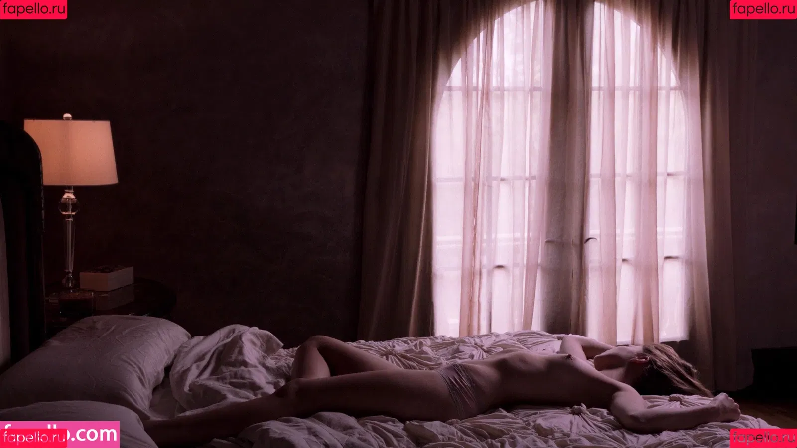 Lili Simmons Onlyfans Photo Gallery 