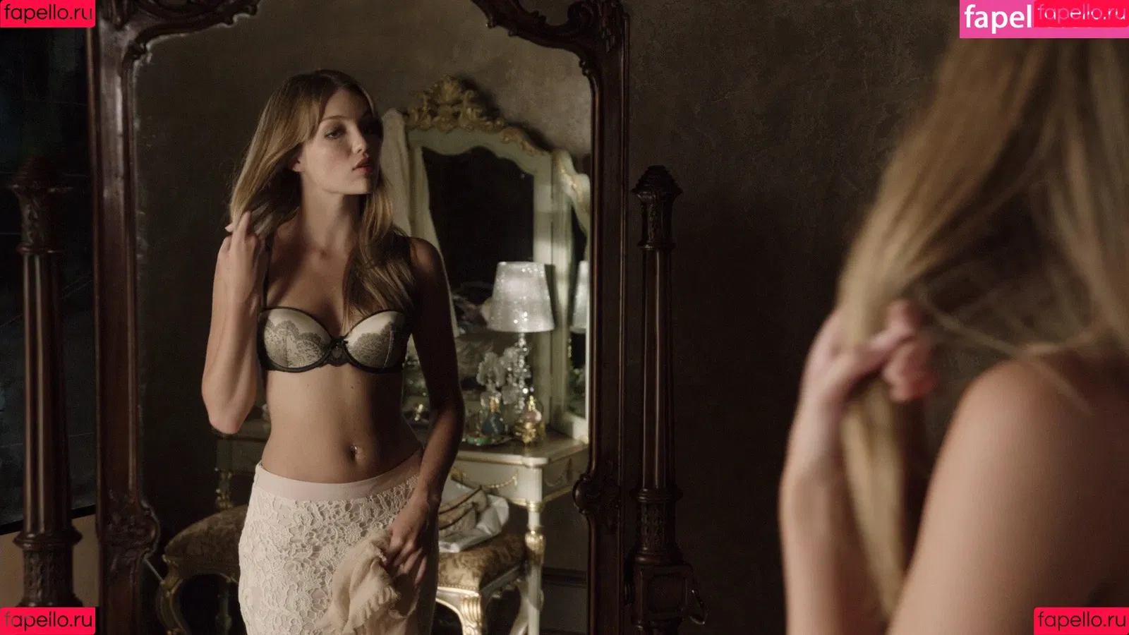 Lili Simmons Onlyfans Photo Gallery 