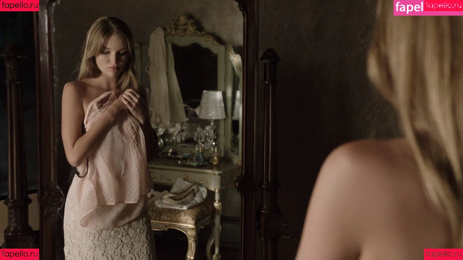 Lili Simmons Onlyfans Photo Gallery 